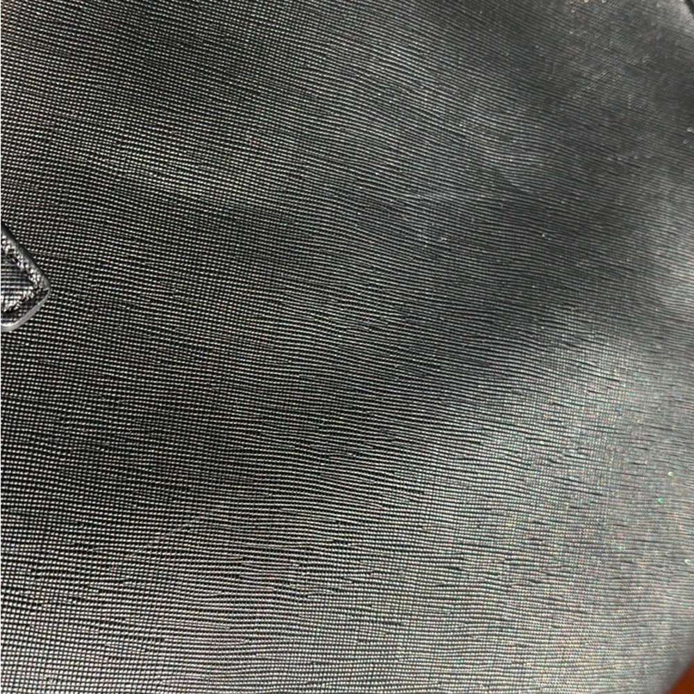 Guess Delaney Black Medium Classic Tote Bag - Picture 14 of 16